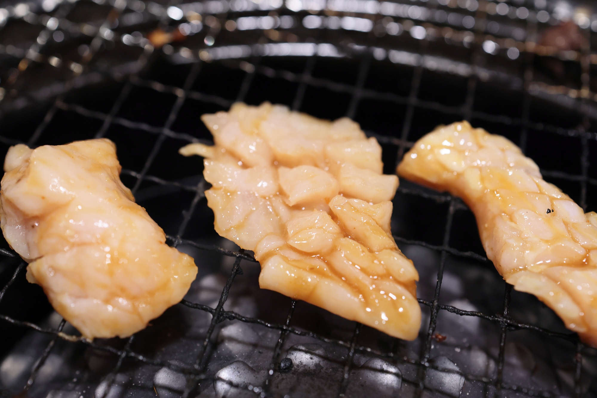 美味しさを左右する！職人の「隠し包丁」とは？